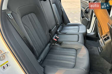 Внедорожник / Кроссовер Audi Q5 2022 в 