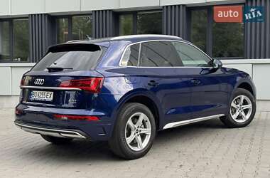 Внедорожник / Кроссовер Audi Q5 2021 в 