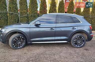 Внедорожник / Кроссовер Audi Q5 2017 в 