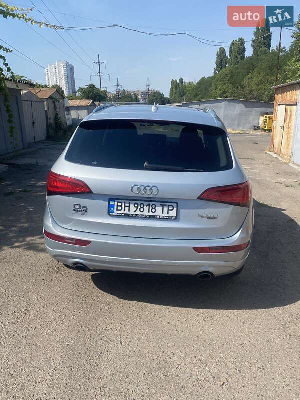 Внедорожник / Кроссовер Audi Q5 2012 в Одессе