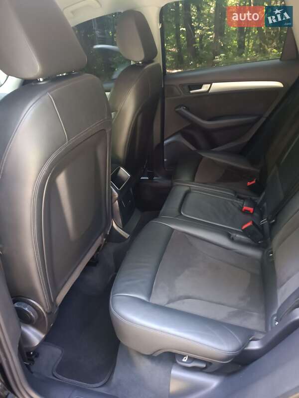 Внедорожник / Кроссовер Audi Q5 2013 в Черновцах
