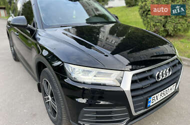 Внедорожник / Кроссовер Audi Q5 2018 в 