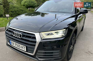 Внедорожник / Кроссовер Audi Q5 2018 в 