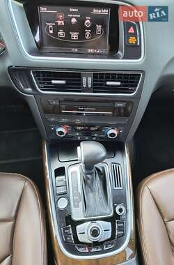 Внедорожник / Кроссовер Audi Q5 2015 в 