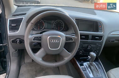 Внедорожник / Кроссовер Audi Q5 2011 в 
