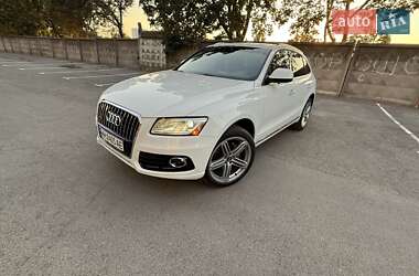 Внедорожник / Кроссовер Audi Q5 2016 в 