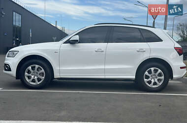 Внедорожник / Кроссовер Audi Q5 2015 в 