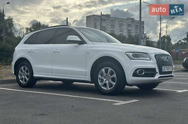 Внедорожник / Кроссовер Audi Q5 2015 в 