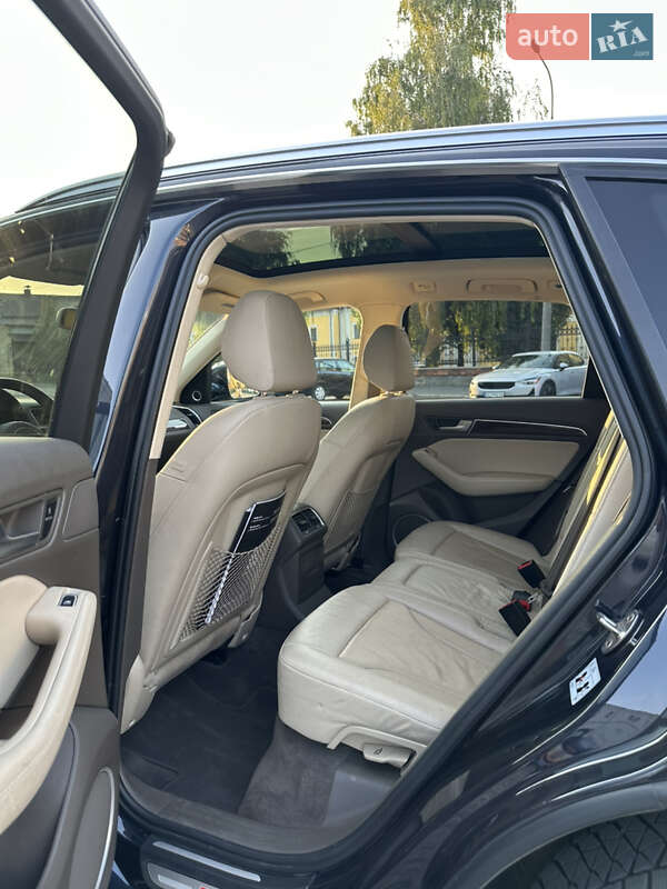 Позашляховик / Кросовер Audi Q5 2016 в Луцьку