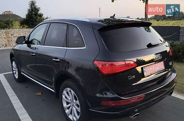 Внедорожник / Кроссовер Audi Q5 2015 в 