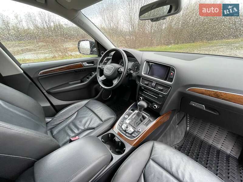 Внедорожник / Кроссовер Audi Q5 2014 в Богородчанах