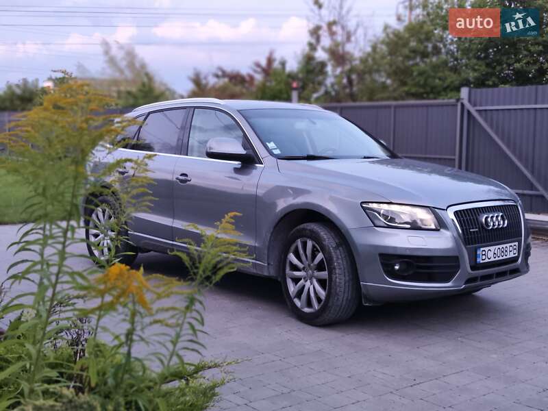 Внедорожник / Кроссовер Audi Q5 2010 в Львове