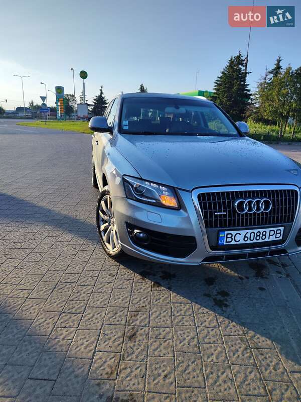 Внедорожник / Кроссовер Audi Q5 2010 в Львове