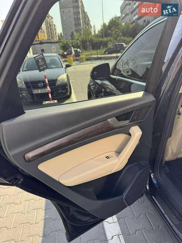 Внедорожник / Кроссовер Audi Q5 2018 в Ужгороде