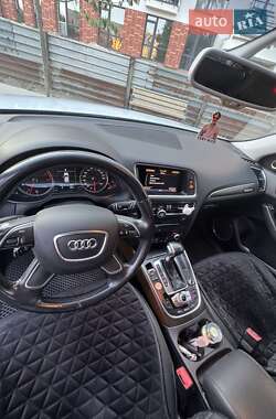 Внедорожник / Кроссовер Audi Q5 2016 в 