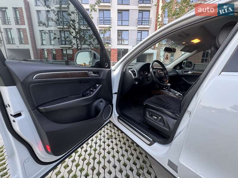 Внедорожник / Кроссовер Audi Q5 2016 в Самборе