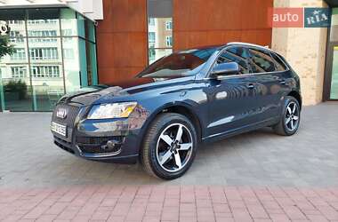 Внедорожник / Кроссовер Audi Q5 2011 в 