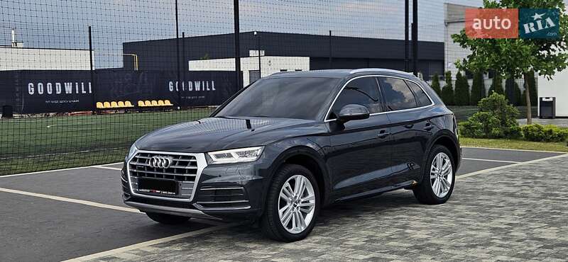 Внедорожник / Кроссовер Audi Q5 2018 в Мукачево