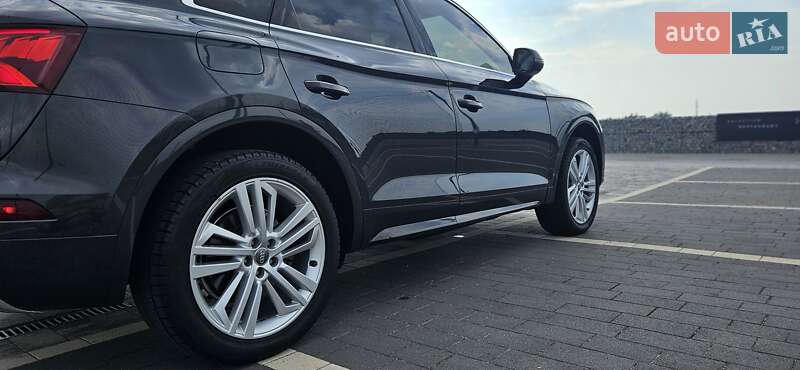 Внедорожник / Кроссовер Audi Q5 2018 в Мукачево