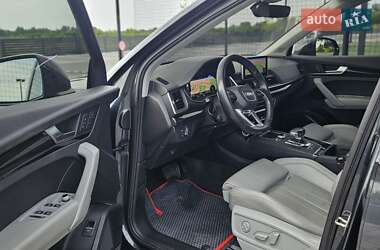 Внедорожник / Кроссовер Audi Q5 2018 в 