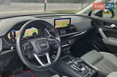 Внедорожник / Кроссовер Audi Q5 2018 в 