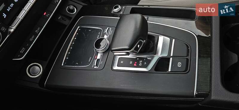 Внедорожник / Кроссовер Audi Q5 2018 в Мукачево