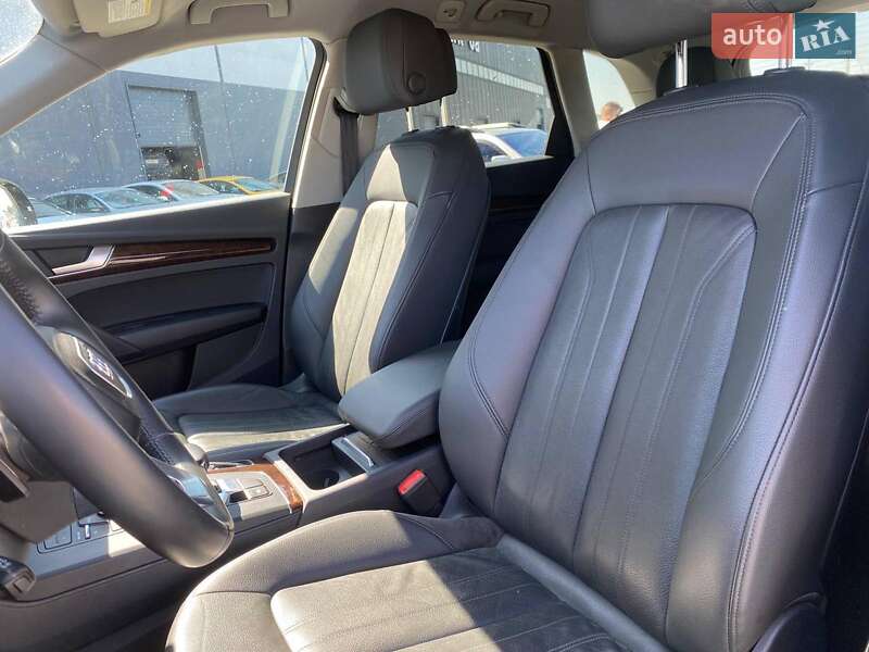 Внедорожник / Кроссовер Audi Q5 2019 в Львове
