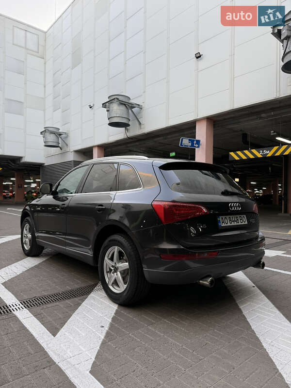 Внедорожник / Кроссовер Audi Q5 2010 в Киеве