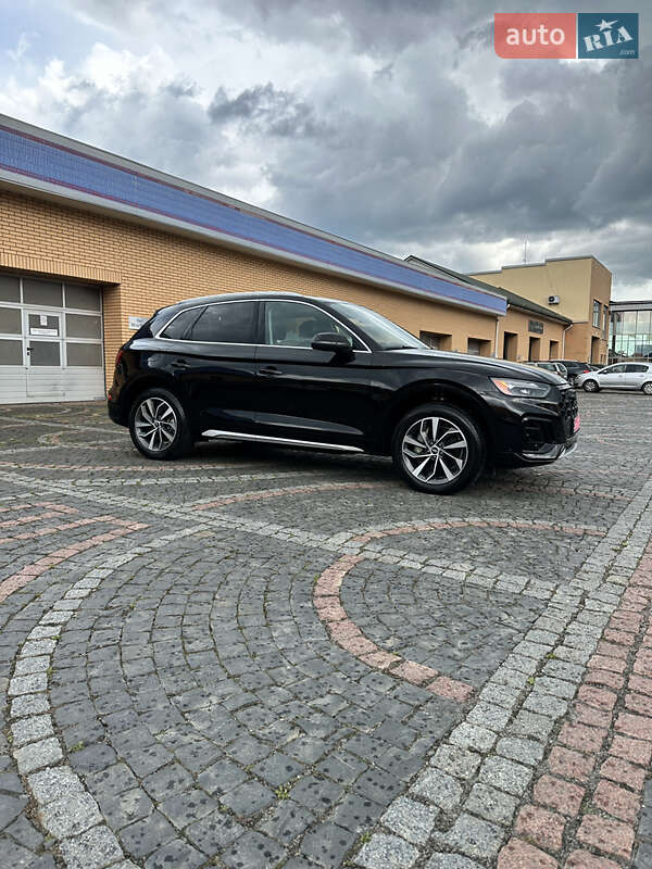 Внедорожник / Кроссовер Audi Q5 2021 в Луцке