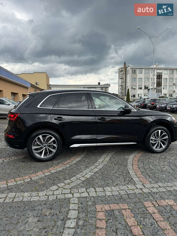 Внедорожник / Кроссовер Audi Q5 2021 в Луцке
