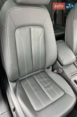 Внедорожник / Кроссовер Audi Q5 2021 в 