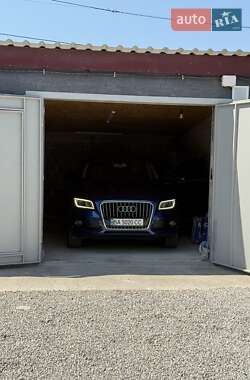 Внедорожник / Кроссовер Audi Q5 2015 в 