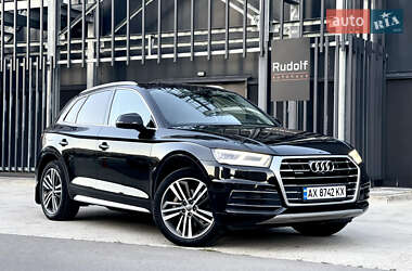 Внедорожник / Кроссовер Audi Q5 2017 в Киеве