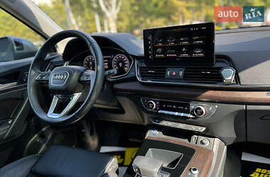 Внедорожник / Кроссовер Audi Q5 2022 в 