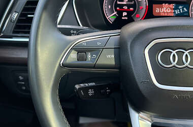 Внедорожник / Кроссовер Audi Q5 2022 в 