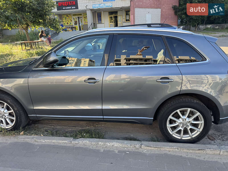 Внедорожник / Кроссовер Audi Q5 2012 в Чернигове