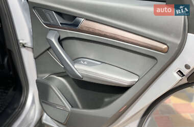 Внедорожник / Кроссовер Audi Q5 2021 в 