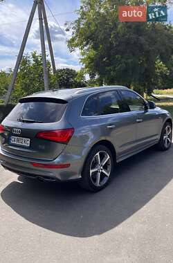 Внедорожник / Кроссовер Audi Q5 2015 в 