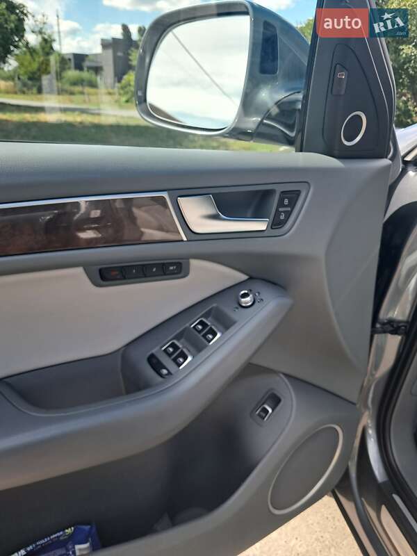 Внедорожник / Кроссовер Audi Q5 2015 в Черкассах