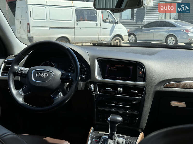 Внедорожник / Кроссовер Audi Q5 2013 в Вознесенске