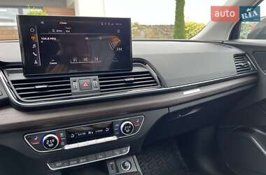 Внедорожник / Кроссовер Audi Q5 2023 в 