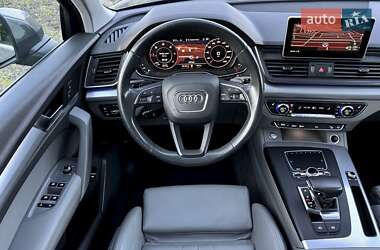 Внедорожник / Кроссовер Audi Q5 2019 в 