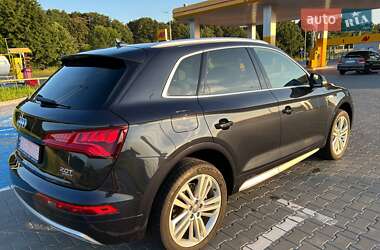 Внедорожник / Кроссовер Audi Q5 2018 в 