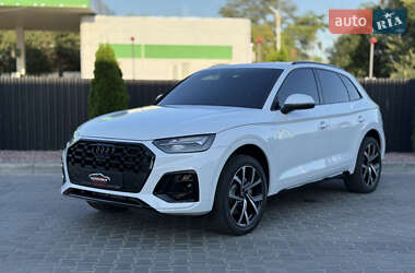 Внедорожник / Кроссовер Audi Q5 2022 в 
