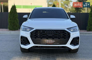 Внедорожник / Кроссовер Audi Q5 2022 в 