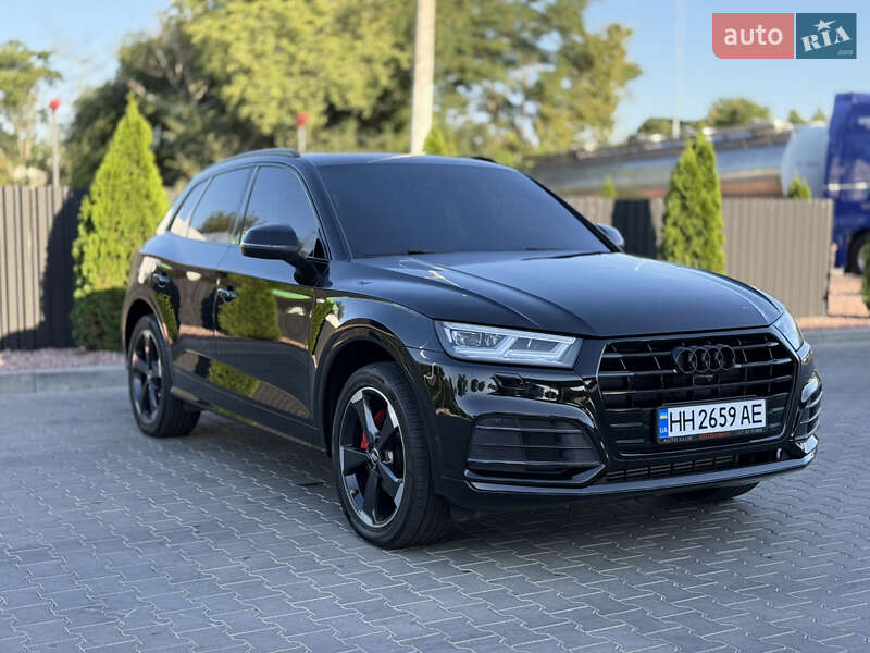 Внедорожник / Кроссовер Audi Q5 2019 в Одессе