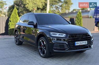 Внедорожник / Кроссовер Audi Q5 2019 в 