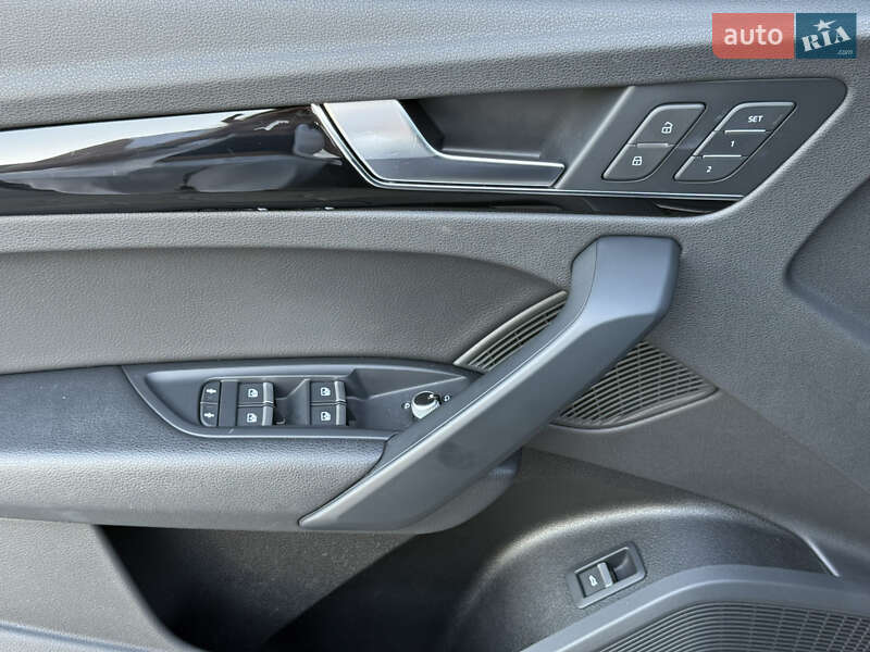 Внедорожник / Кроссовер Audi Q5 2019 в Одессе