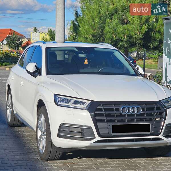 Внедорожник / Кроссовер Audi Q5 2017 в Киеве