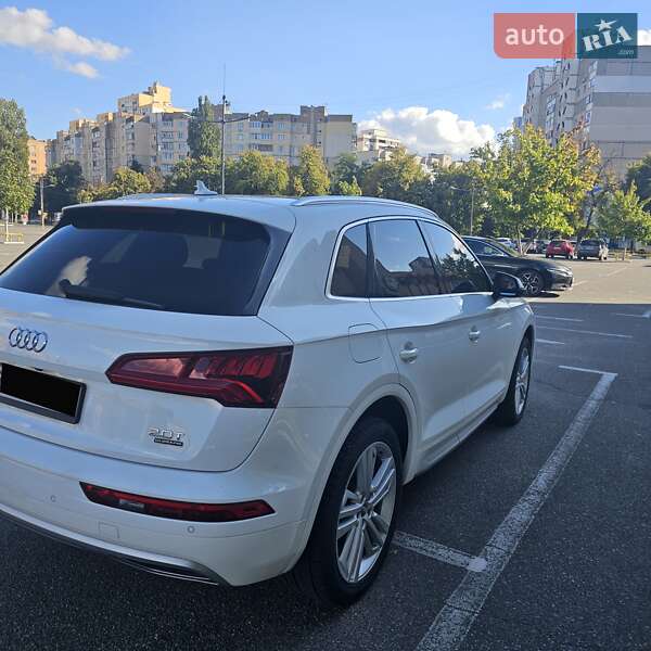 Внедорожник / Кроссовер Audi Q5 2017 в Киеве